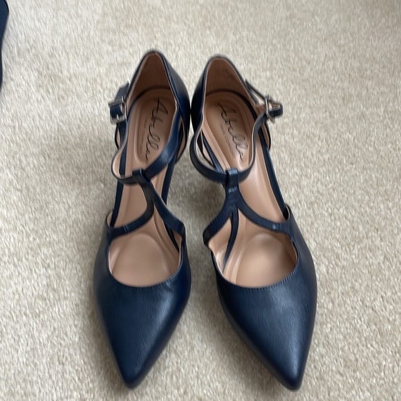 Shoes - Picture 2 of 3